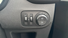 Vauxhall Crossland X 1.2T [110] Tech Line Nav 5dr [Start Stop] Auto Petrol Hatchback